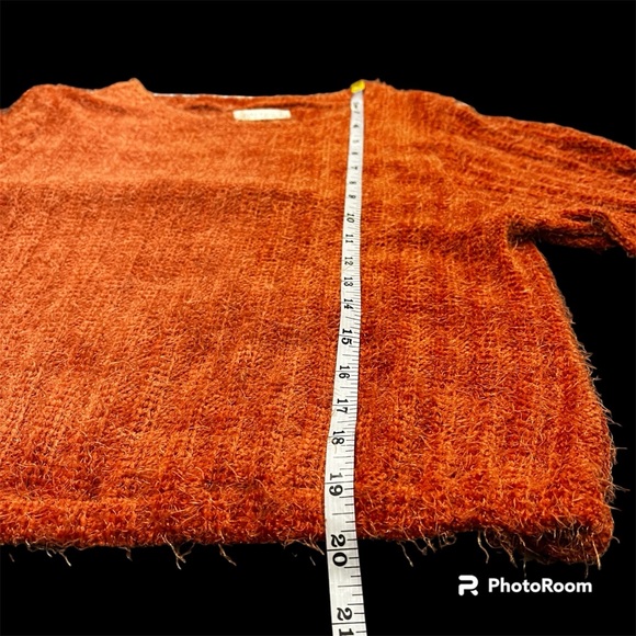 ALTARD STATE fuzzy cropped sweater - Picture 4 of 9
